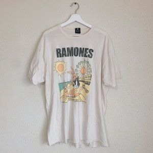 Day Ramones Rockaway Beach Tee